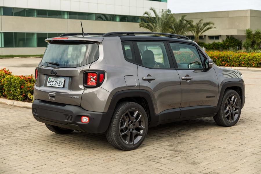  Jeep Renegade Limited (BU) 2018 года  (LA) (фото 15 из 20)